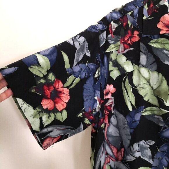 NWOT Tommy Bahama Floral Silk Hawaiian Shirt Men’s Original Fit Multicolored L - Picture 3 of 6